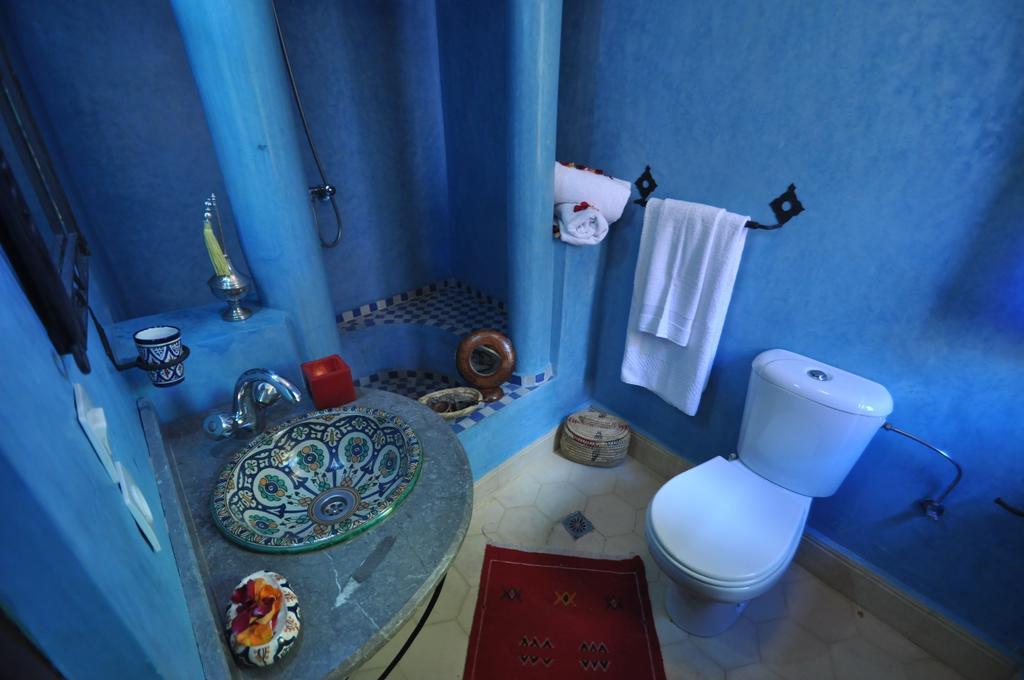 Riad La Famille Marrakesh Room photo